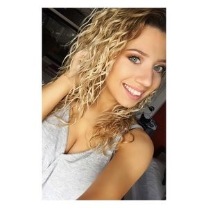 Meet your Posher, Amanda