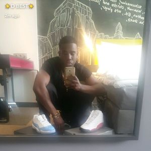 Meet your Posher, Derek