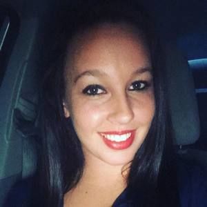 Meet your Posher, Alizebeth