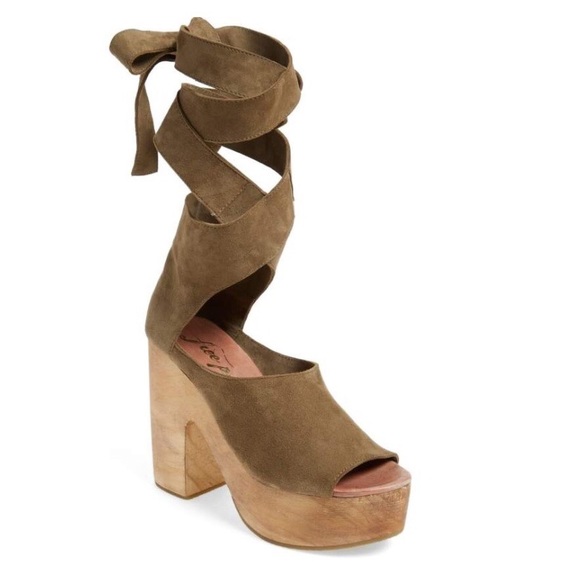 Free People Touch the Sky Wrap Platform Clog - Picture 3 of 8