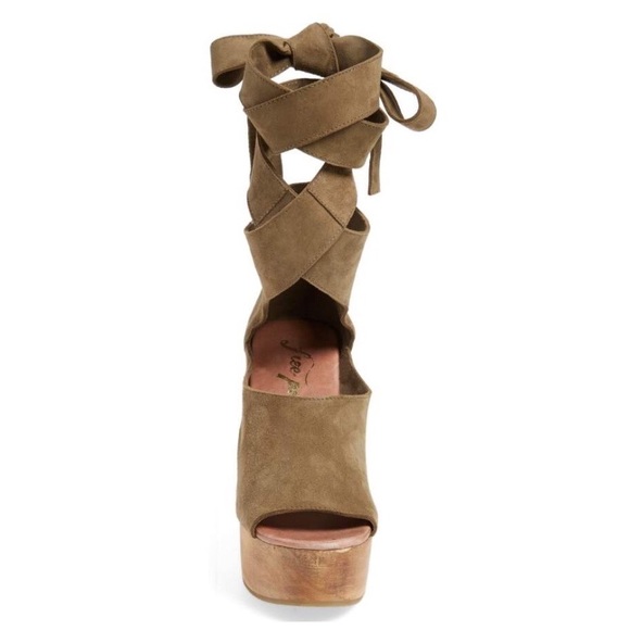 Free People Touch the Sky Wrap Platform Clog - Picture 5 of 8