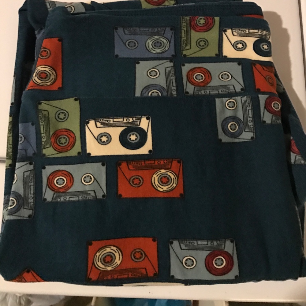 LulaRoe TC Cassette Leggings