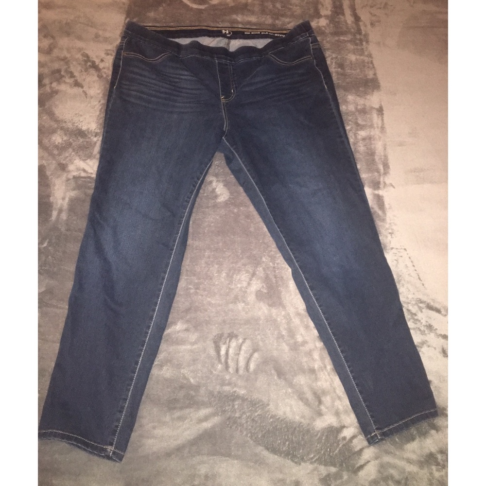 New Directions Curvy Pull-On Skinny Jeans