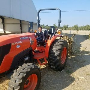 Meet your Posher, Vikky