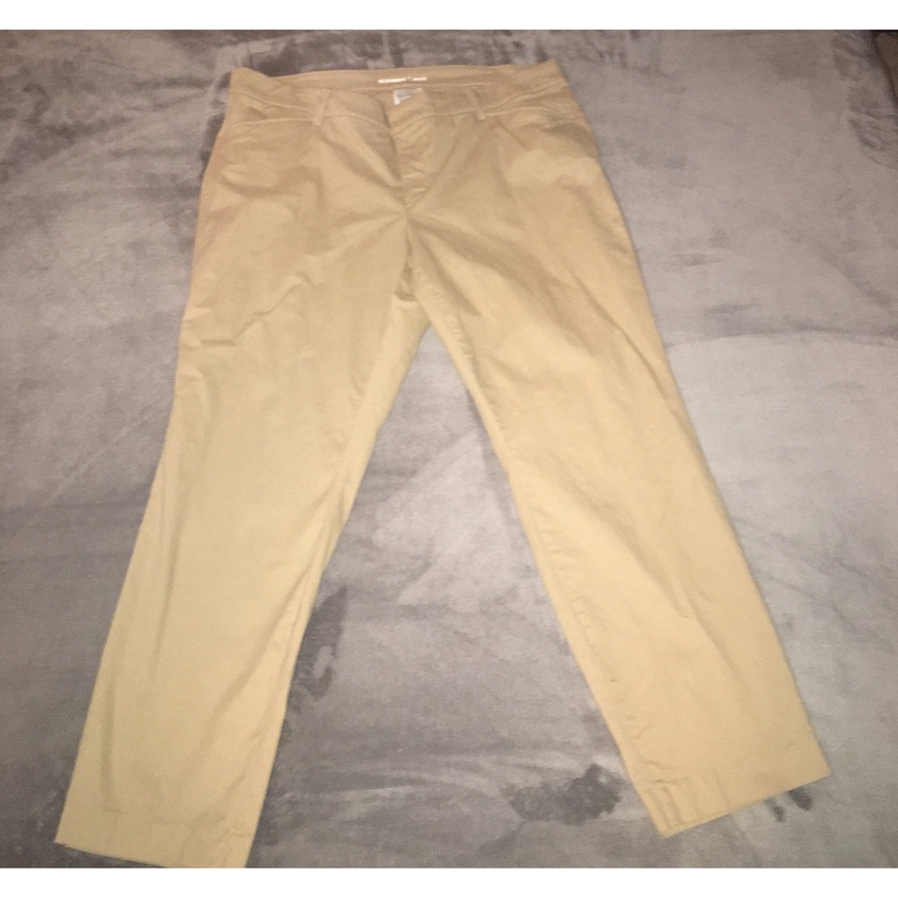 Old Navy Long Khaki's Pixie