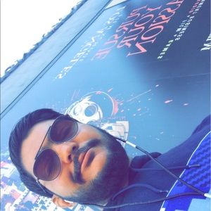 Meet your Posher, Abood