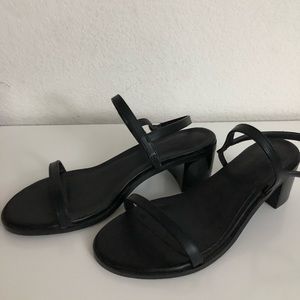 Sandal