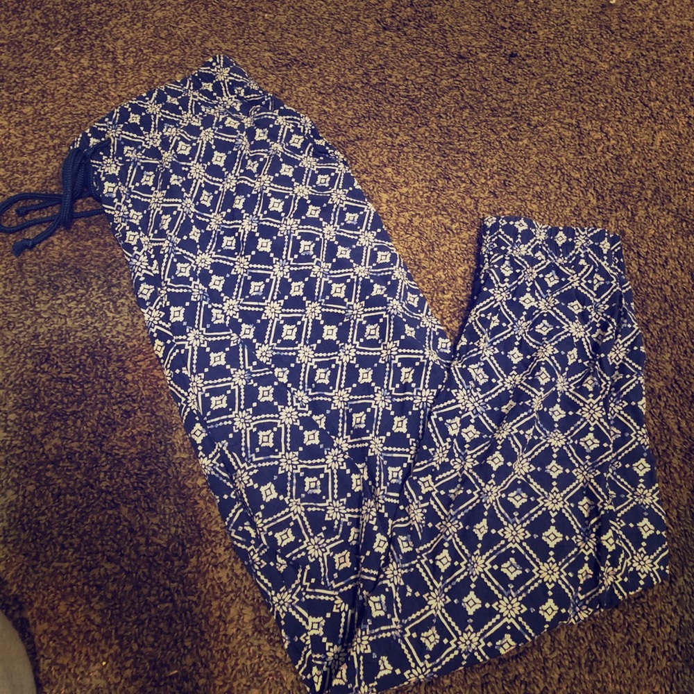 Forever 21 Abstract print Joggers