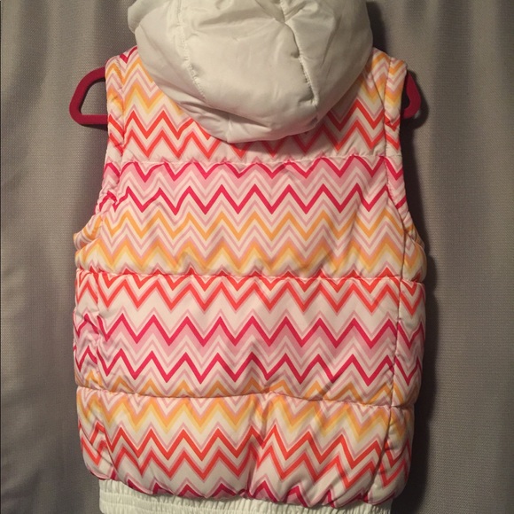 Vertical'9 Vest Jacket - Picture 2 of 6