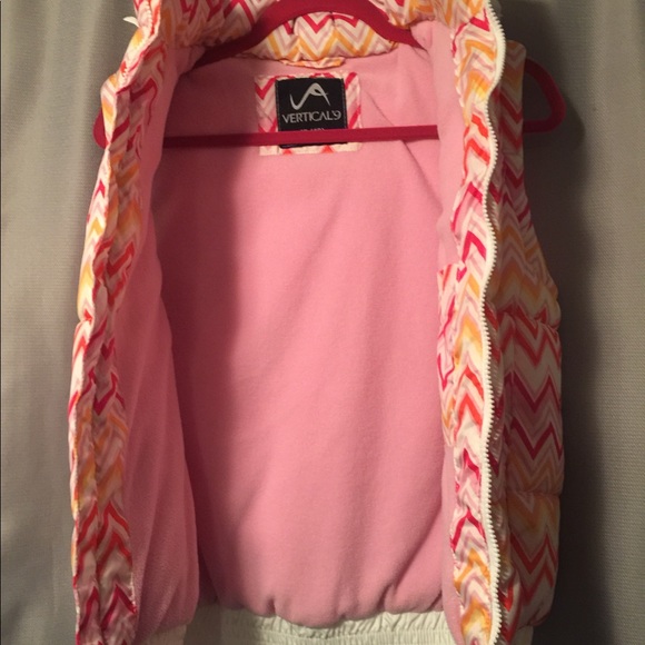 Vertical'9 Vest Jacket - Picture 3 of 6