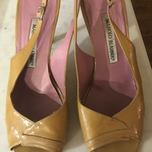 Nude Manolo Blahnik Slingbacks