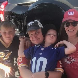 Meet your Posher, Kim