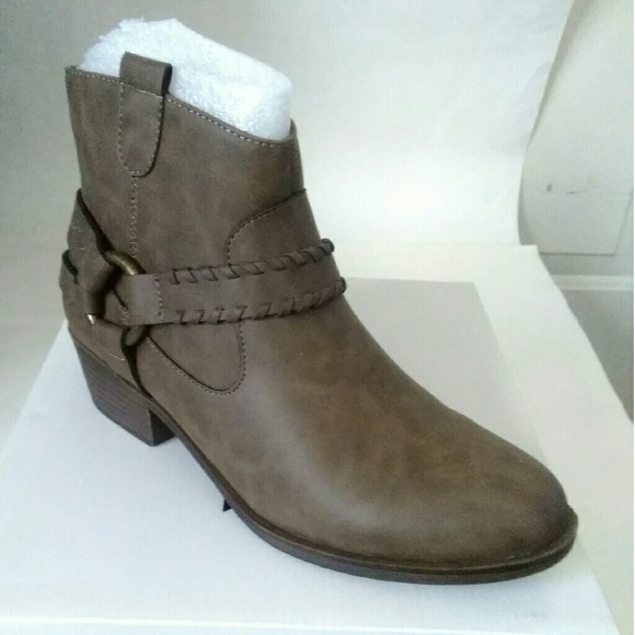 New! XOXO Western Ankle Booties Boots New With Box - Picture 4 of 4