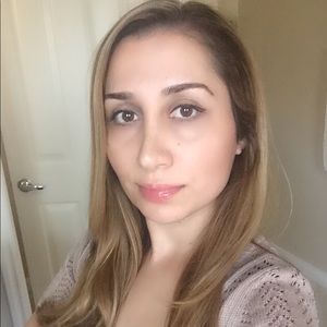 Meet your Posher, Ika