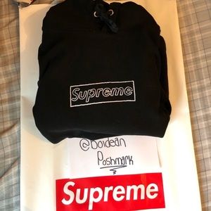supreme kaws box logo hoodie