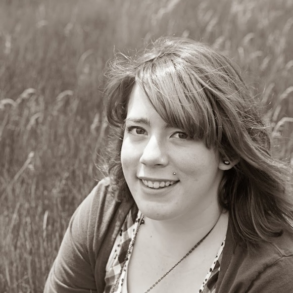 Meet your Posher, Hannah - Picture 1 of 1