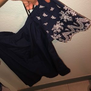 Canvas off the shoulder top. 2XL fits like L / XL