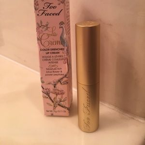 Too Faced La Creme lipstick in Honey Bear