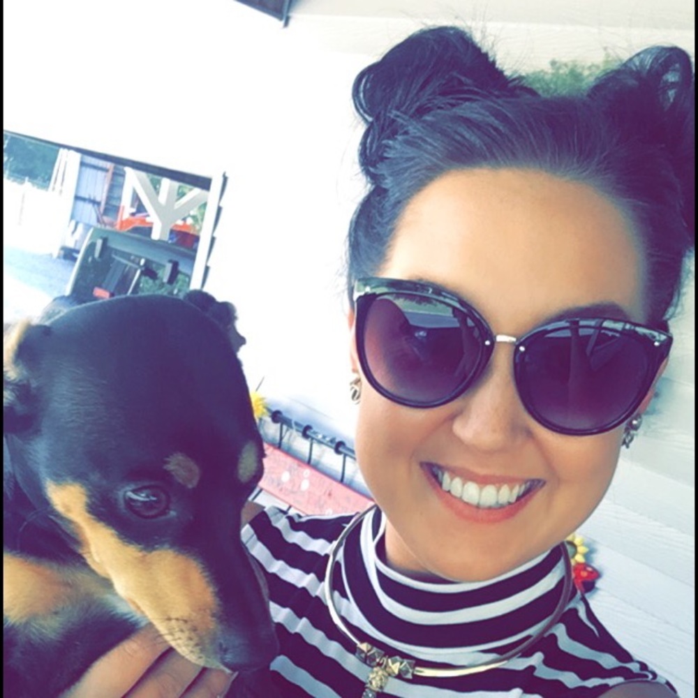Meet your Posher, Carlie