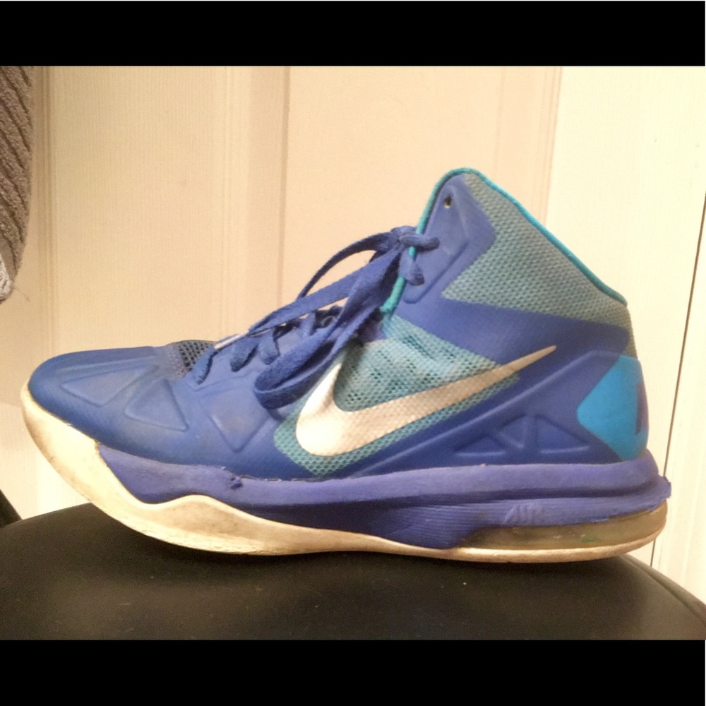 💙WOMEN'S NIKE SNEAKERS💙