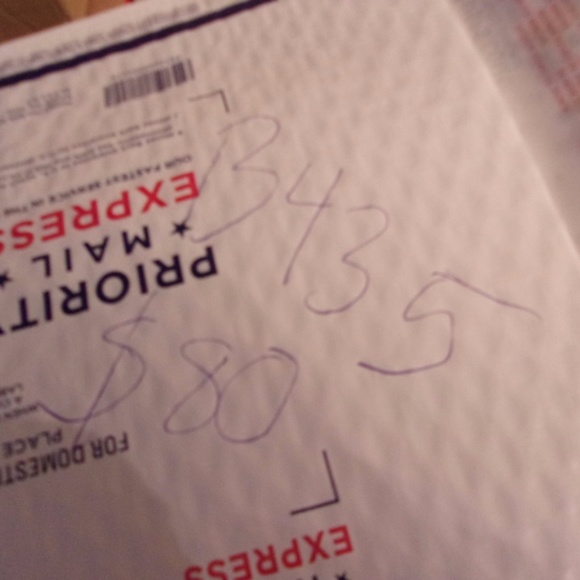 NWTS $80 RETAIL 4 IMAGE BROOCHES   B435 - Picture 5 of 5