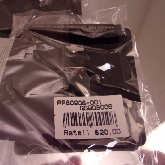 NWTS $80 RETAIL 4 IMAGE BROOCHES   B435 - Picture 3 of 5