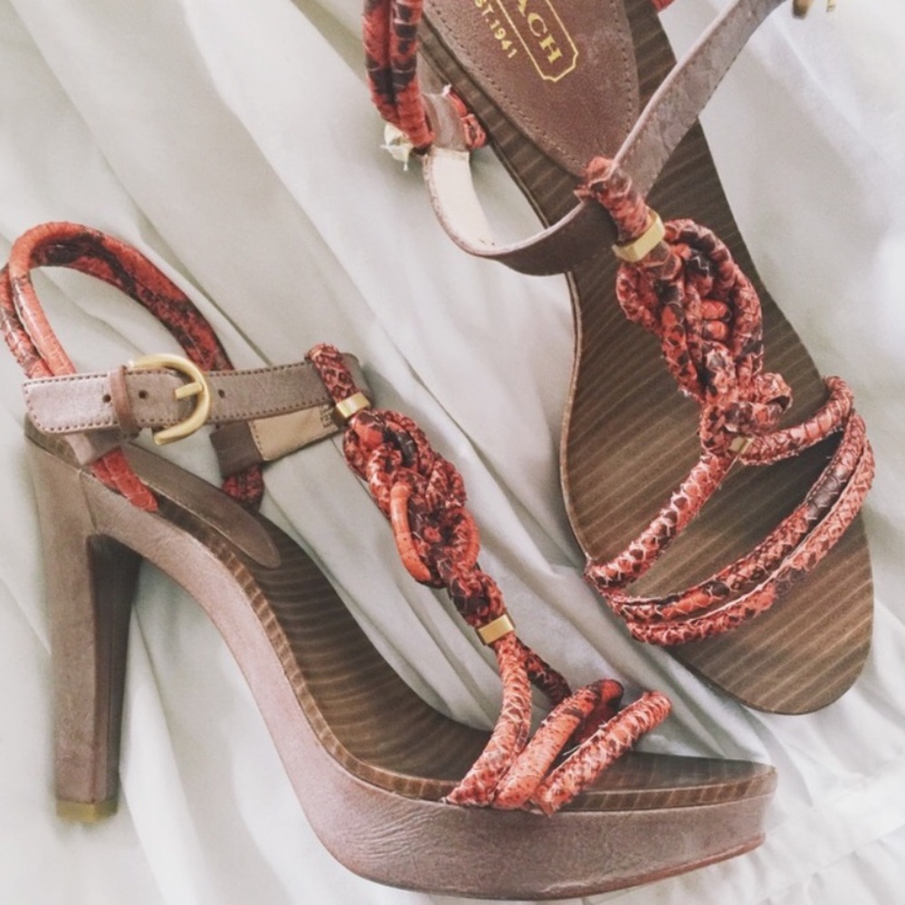 🛍 Coach Heels