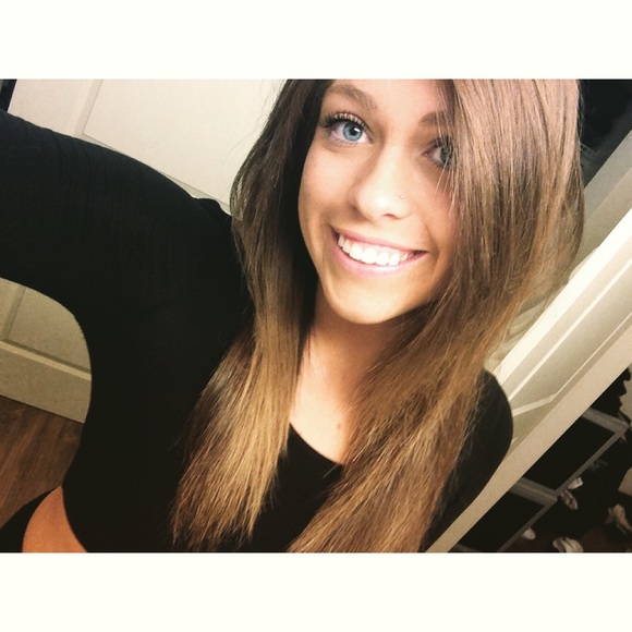 Meet your Posher, Kelsey - Picture 1 of 1