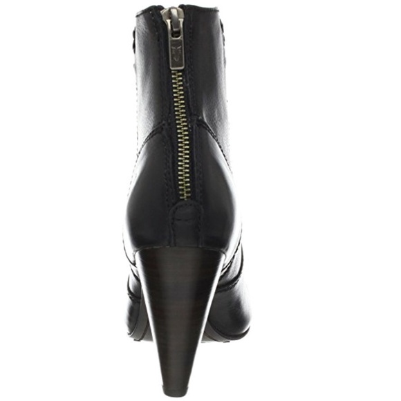 Frye Regina Heeled Booties Black Soft Leather - Picture 2 of 7