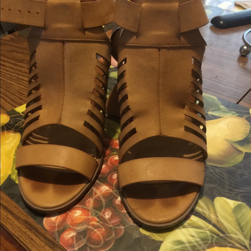 Rue 21 wedges