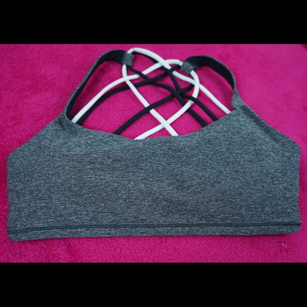 Lululemon grey sports bra