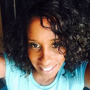 Meet your Posher, Kasandra