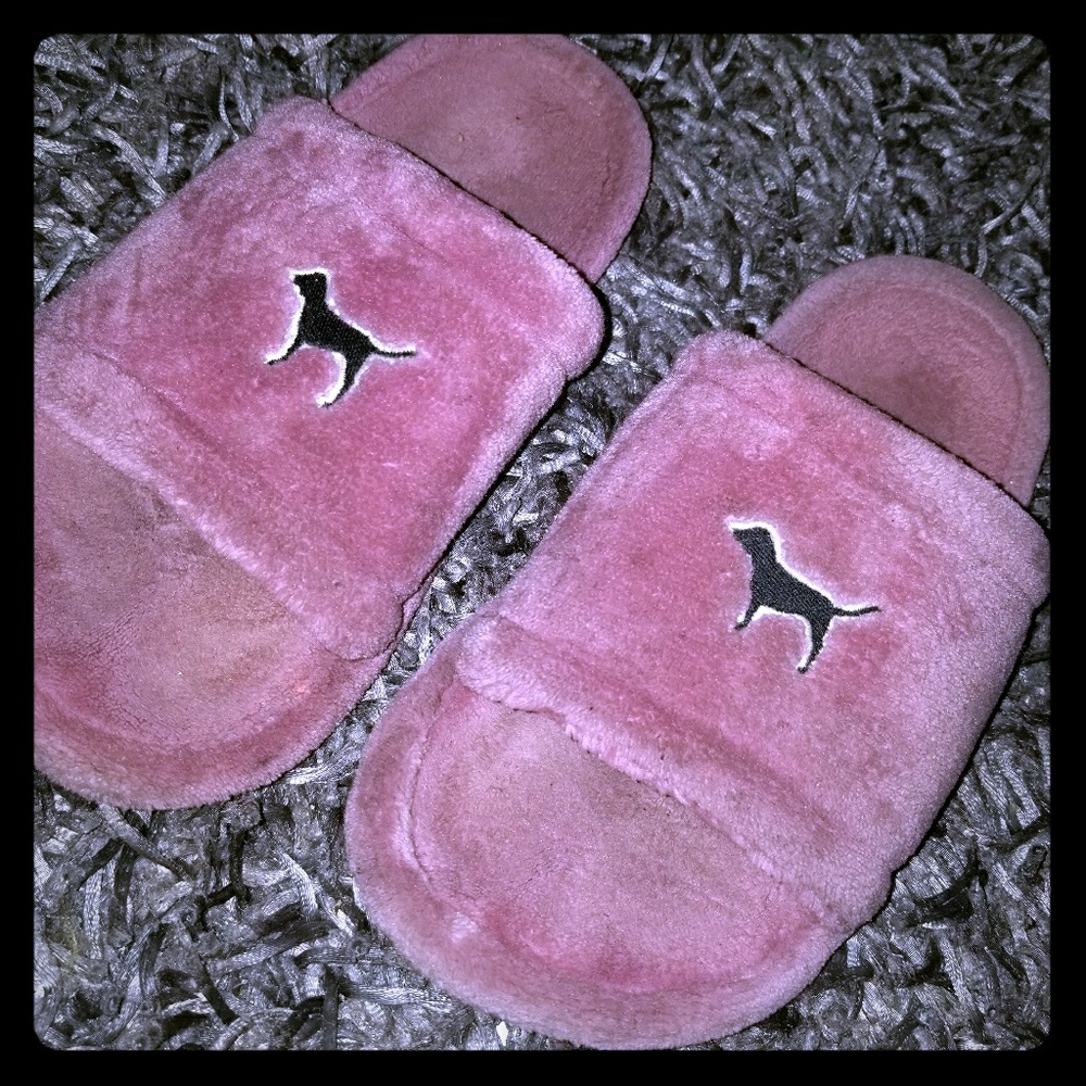 TRADED🚫 Pink slippers