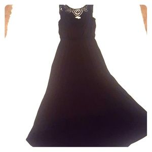 Gorgeous black maxi dress