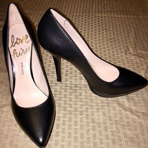 Nine West Love Fury black heels 6.5