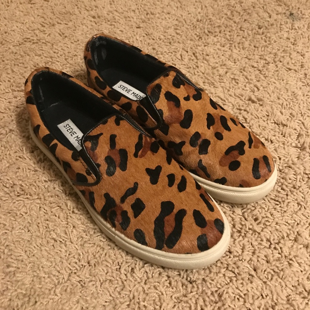Steve Madden slip on sneaker