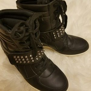Aldo Black Shoe