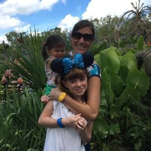 Meet your Posher, Lori