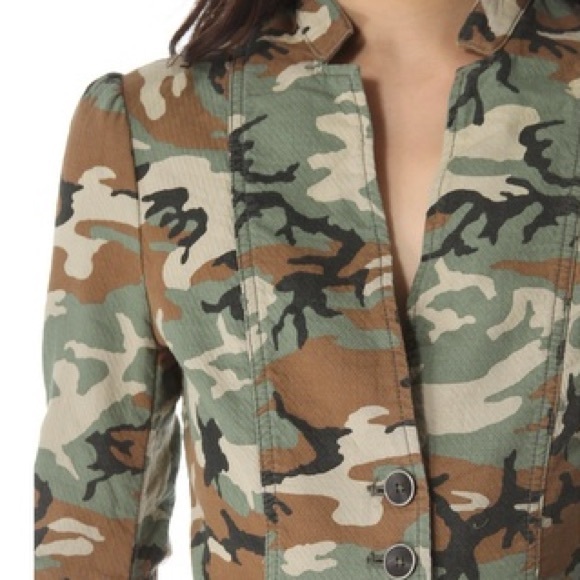 Free People Textured Camo Fitted Blazer. - Picture 5 of 5