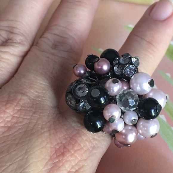 Lia Sophia ring - Picture 3 of 3