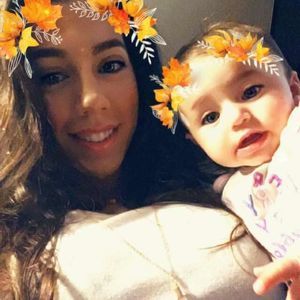 Meet your Posher, Kayla