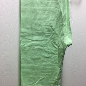 One size, green, LuLaRoe leggings.