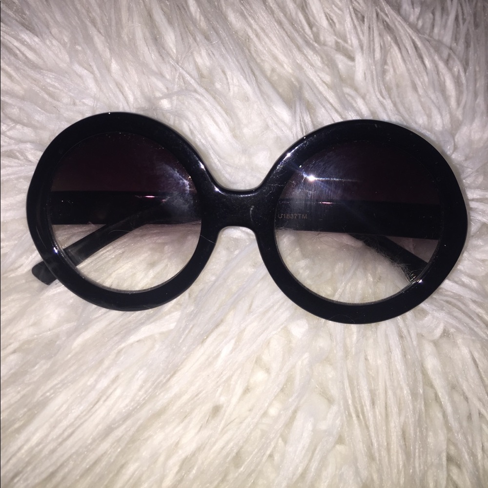 Black Round Eye Sunglasses