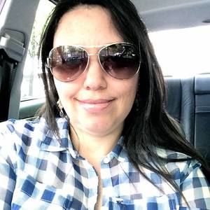 Meet your Posher, Luciana