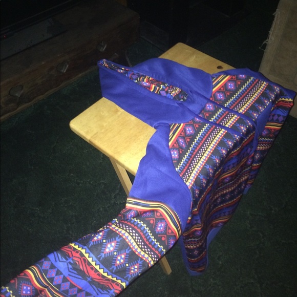 Aztec print hoodie - Picture 2 of 3