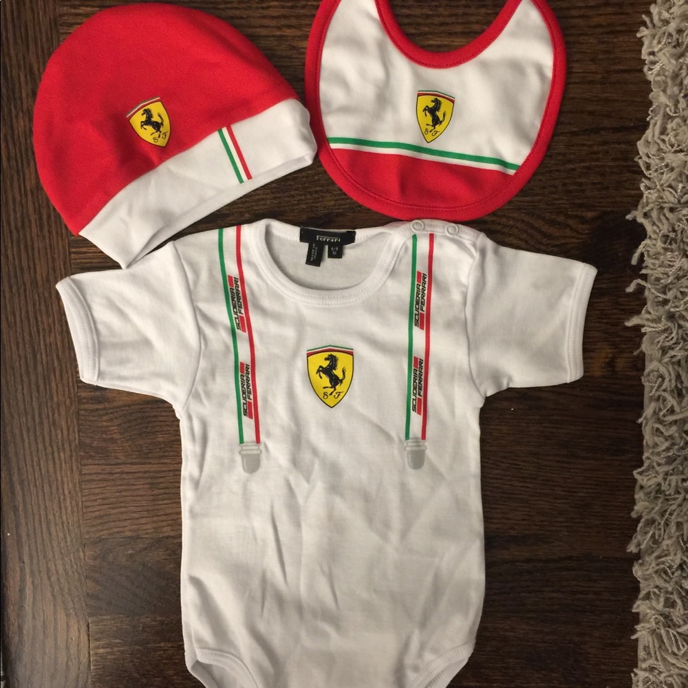 Ferrari unisex baby set 6/9month *NEW Never worn*