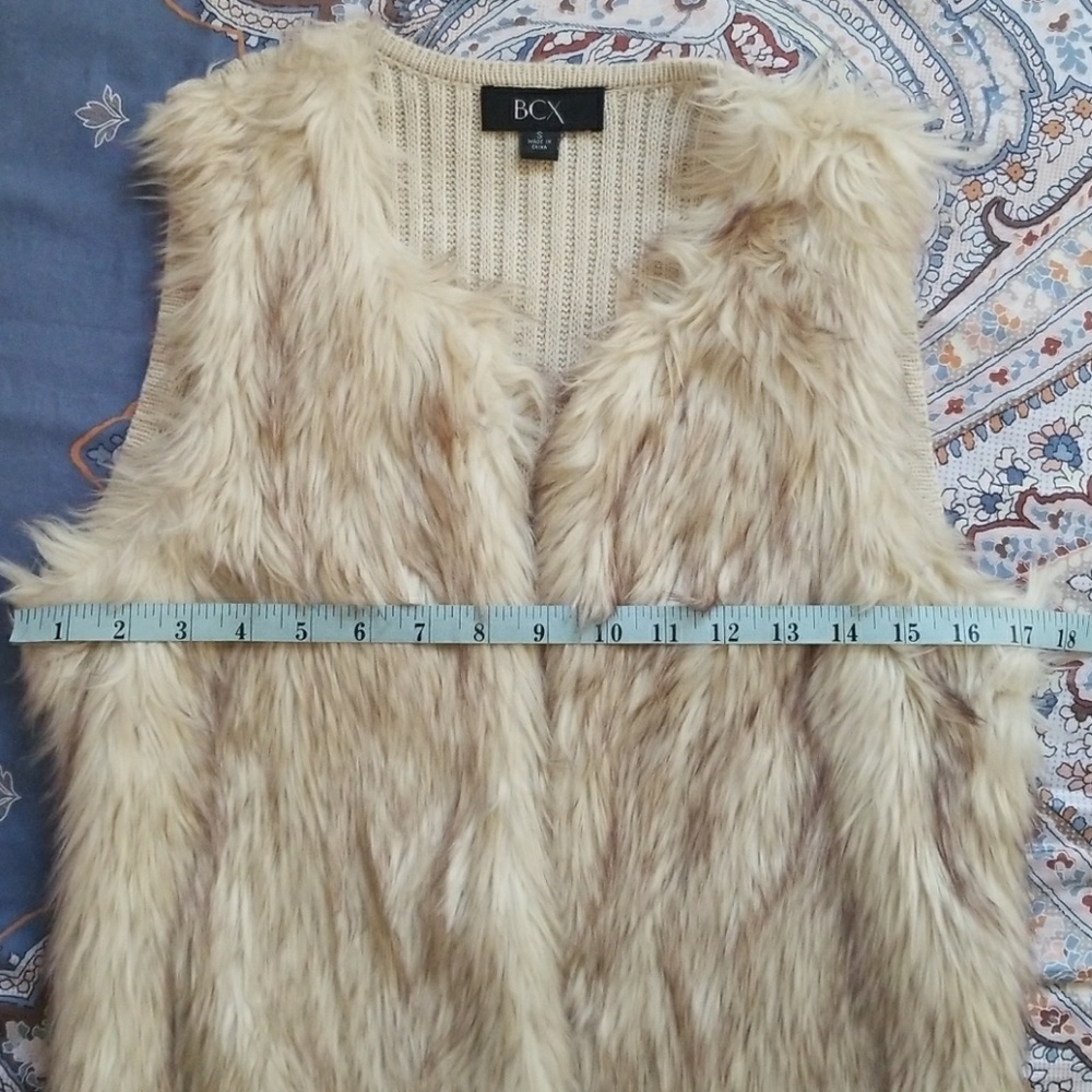 BCX Faux Fur Knit Vest - Picture 7 of 7