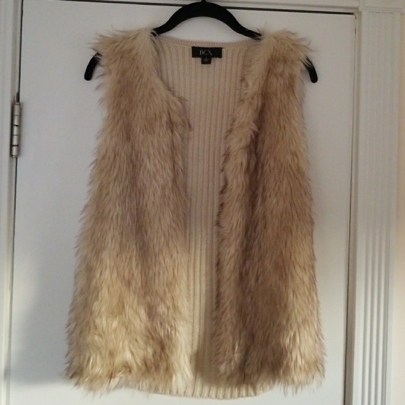 BCX Faux Fur Knit Vest - Picture 2 of 7