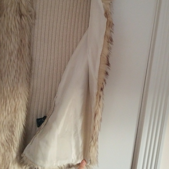 BCX Faux Fur Knit Vest - Picture 6 of 7