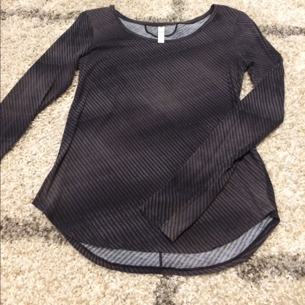 Under armour long sleeves all season gear